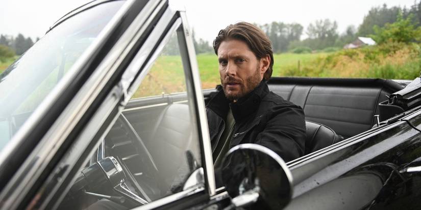 Jensen Ackles as Russell Shaw in his car in Tracker Season 2 Episode 2.