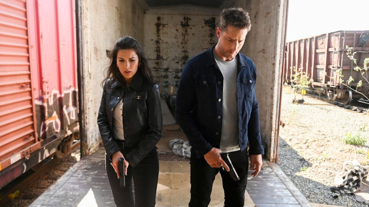 She Comes In and Delivers”: 'Tracker' Star Teases Sofia Pernas' Return As  Billie
