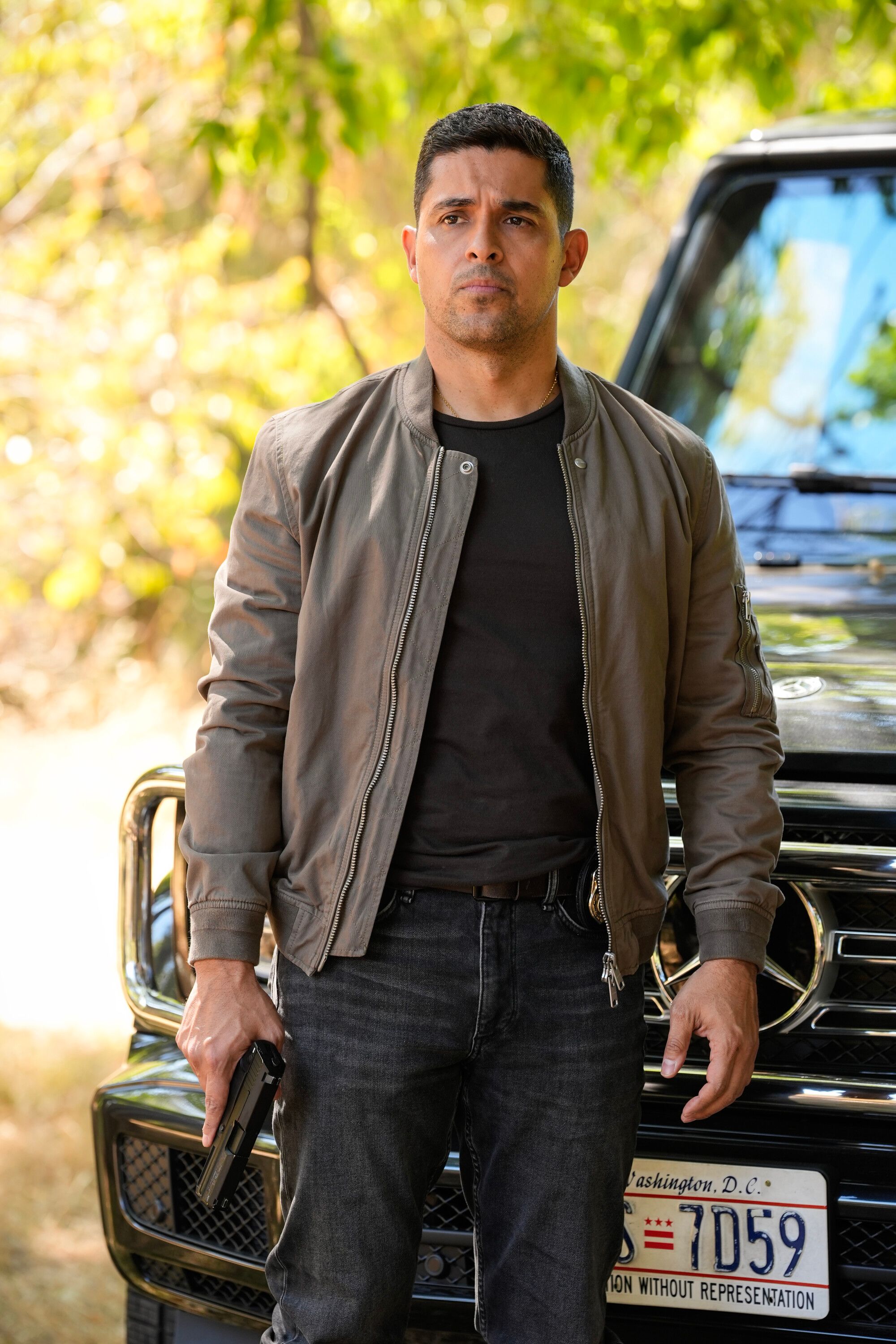 'NCIS' Season 22 Puts Knight on Protection Duty in Episode 6 Images