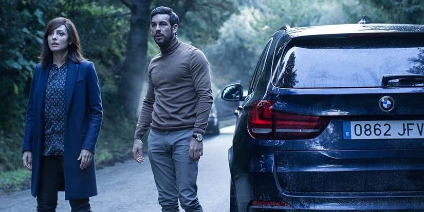 Bárbara Lennie as Laura Vidal and Mario Casas as Adrian in The Invisible Guest