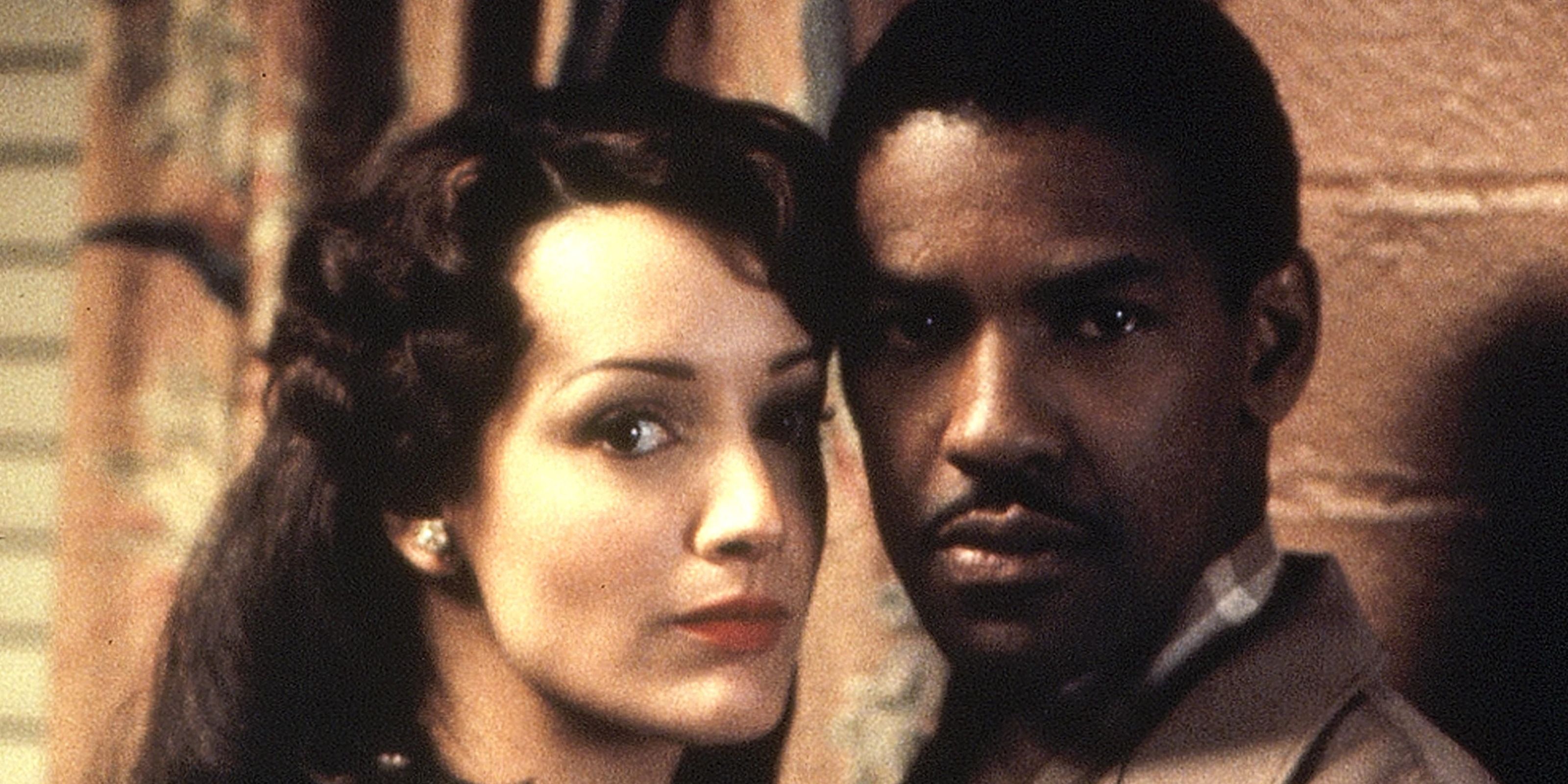 Denzel Washington and Jennifer Beals in 'Devil in a Blue Dress'