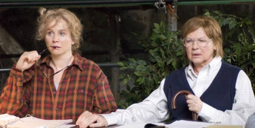 Emily Watson and Dianne Wiest in Synecdoche, New York