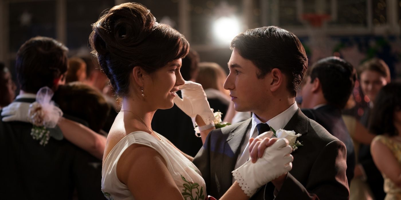 Chloe East and Gabriel LaBelle in The Fabelmans