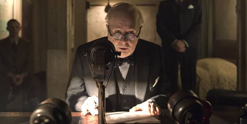 Gary Oldman menyapa bangsa sebagai Winston Churchill di 'Darkest Hour'