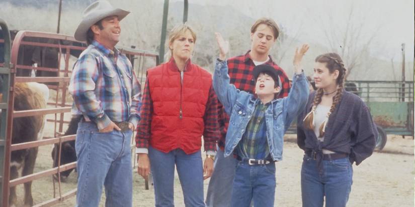Dave Hart (Beau Bridges) and his family — wife, Allie (Harley Jane Kozak), son Zane (Sean Murray), son Duke (Nathan Watt), and daughter L'Amour (Meghann Haldeman) — at the Flying Tumbleweed Ranch on 'Harts of the West.'
