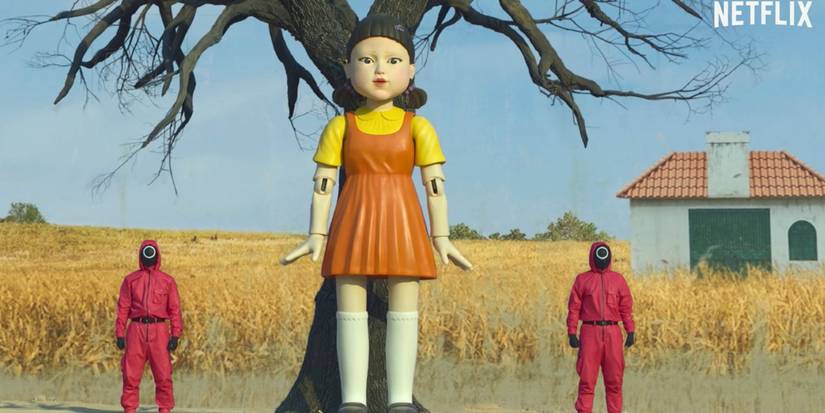 The giant doll in the middle of two guards during Red Light, Green Light, Squid Game