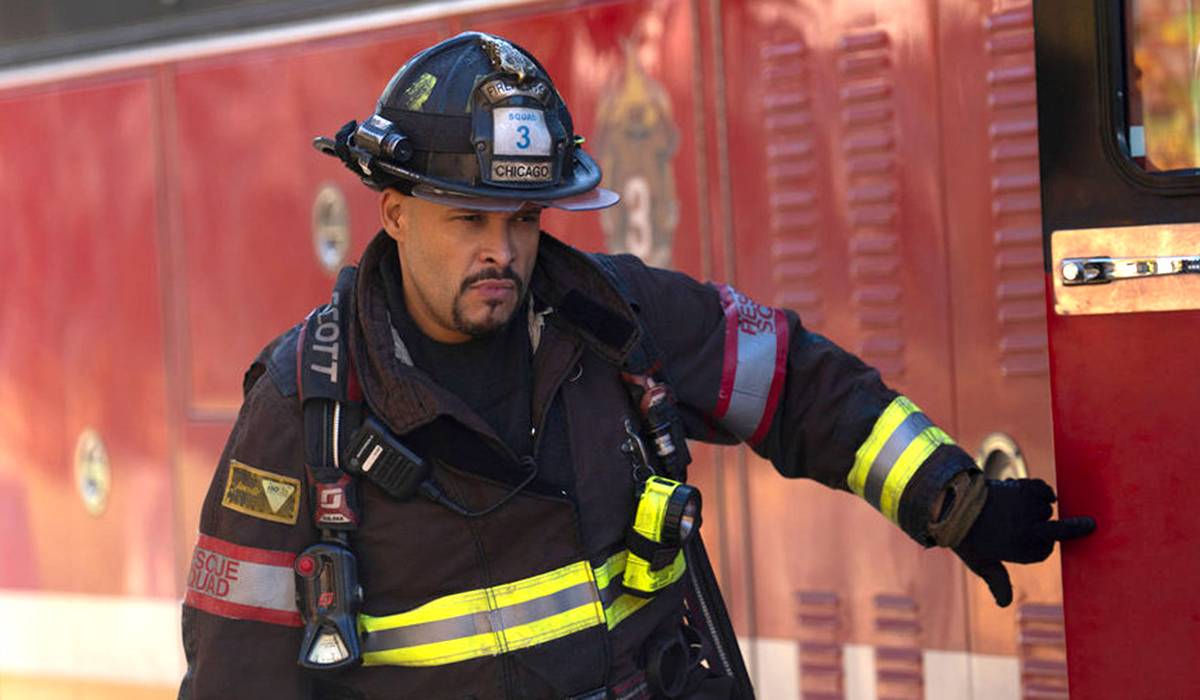 Many More Responsibilities": Joe Miñoso Discusses Cruz's Evolution on 'Chicago  Fire'
