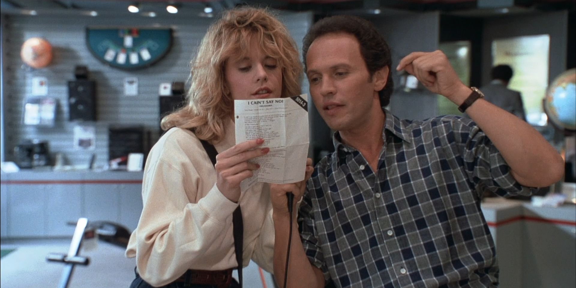 Harry e Sally cantando karaoke em When Harry Met Sally...