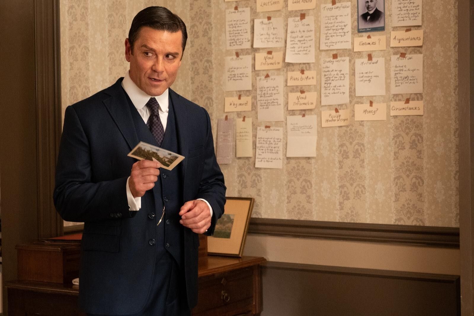 Watch Murdoch Mysteries Season 7 Online, Stream Episode 14: Friday the  13th, 1901 - Full Episode on NOW, image size:1600x1067