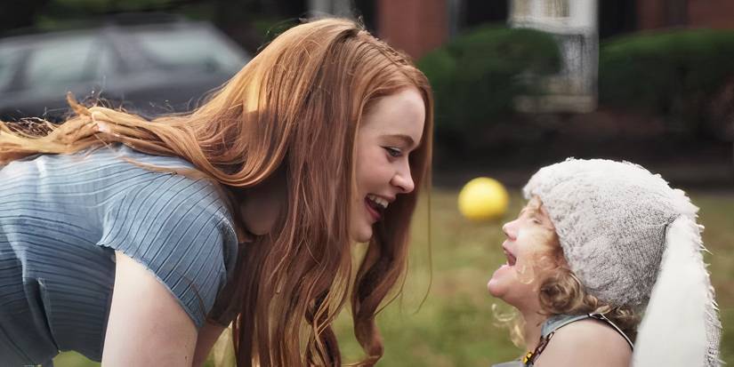 Sadie Sink sebagai Tess DeNunzio di Dear Zoe