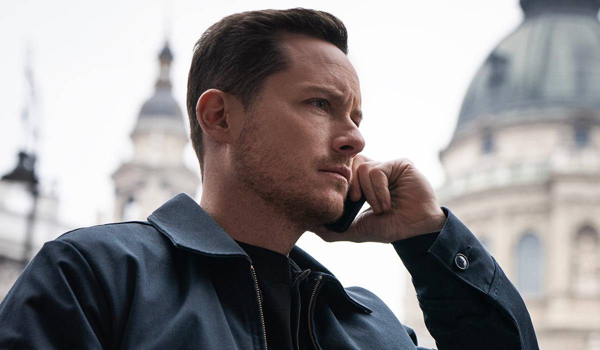 Wes Goes Undercover in 'FBI: International' Season 4 Sneak Peek