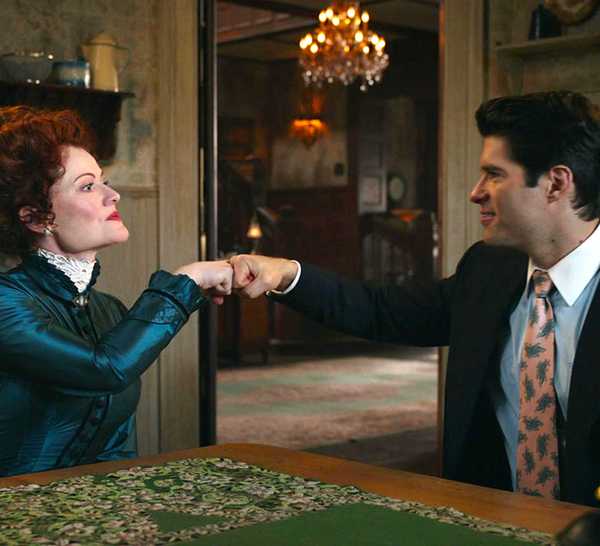 Hetty and Trevor fist bump in 'Ghosts'