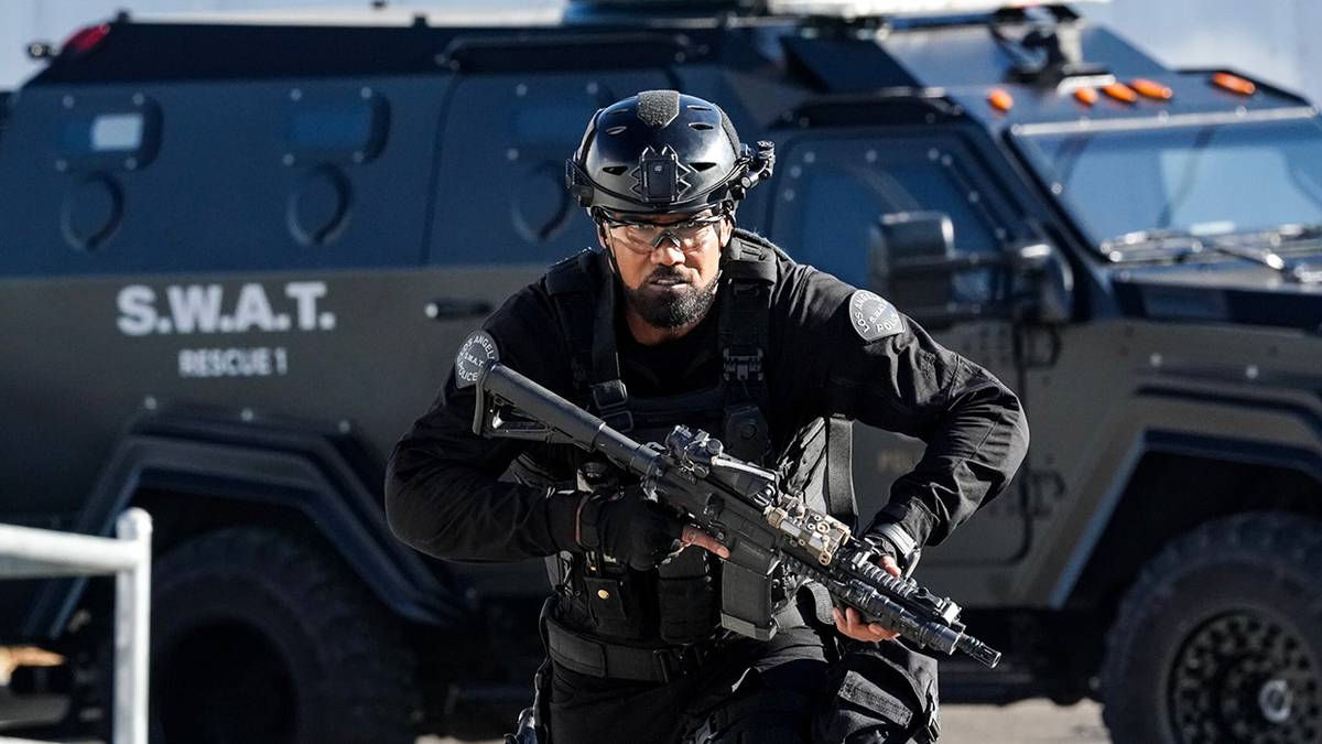 A Suspect Takes the Plunge in 'S.W.A.T.' Season 8 Episode 11 Sneak Peek