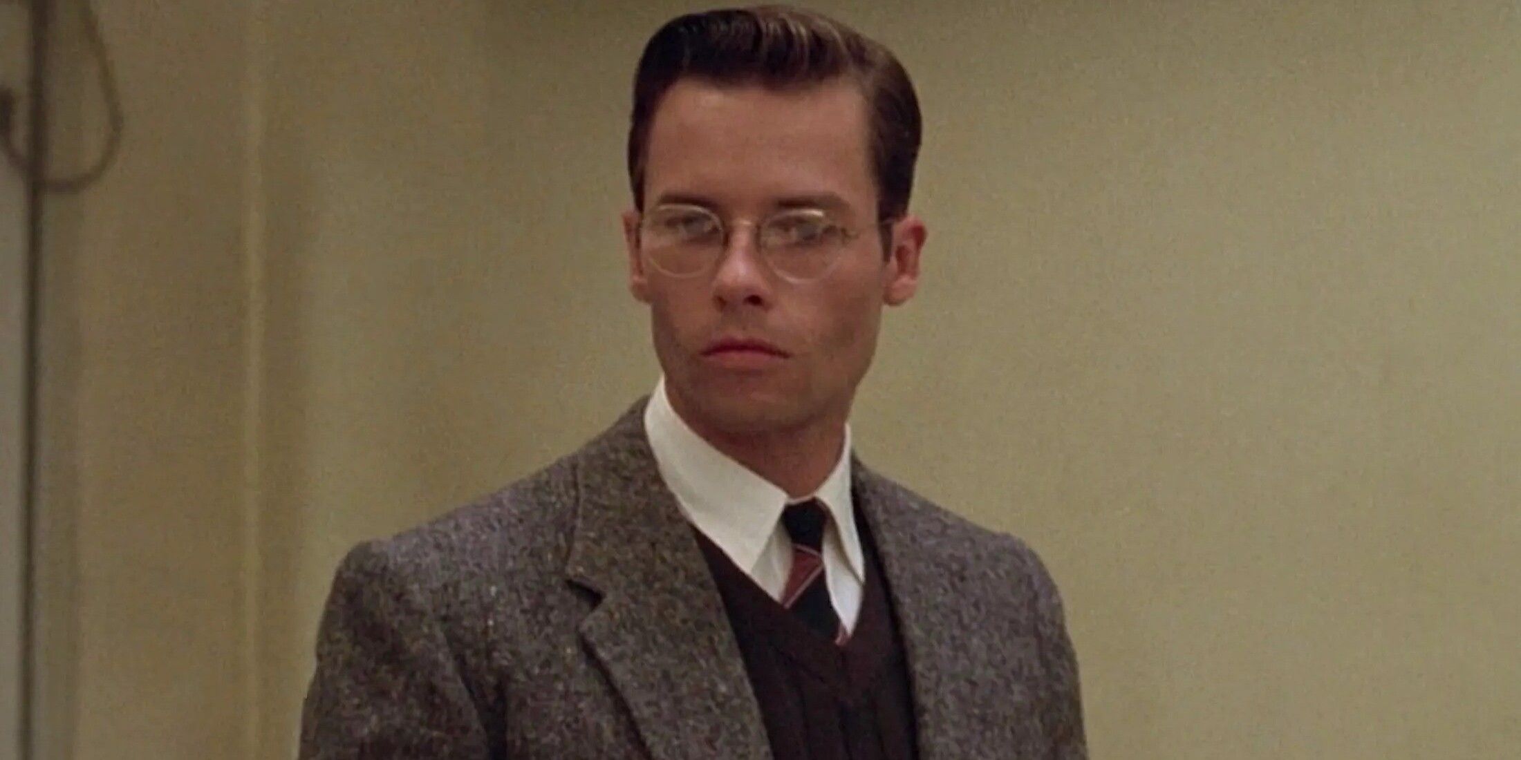 Guy Pearce Should've Gotten His First Oscar Nomination 27 Years Ago for ...