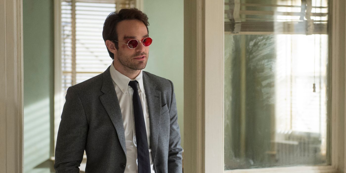 Matt Murdock talking in his law firm in Daredevil Season 1, Episode 1.