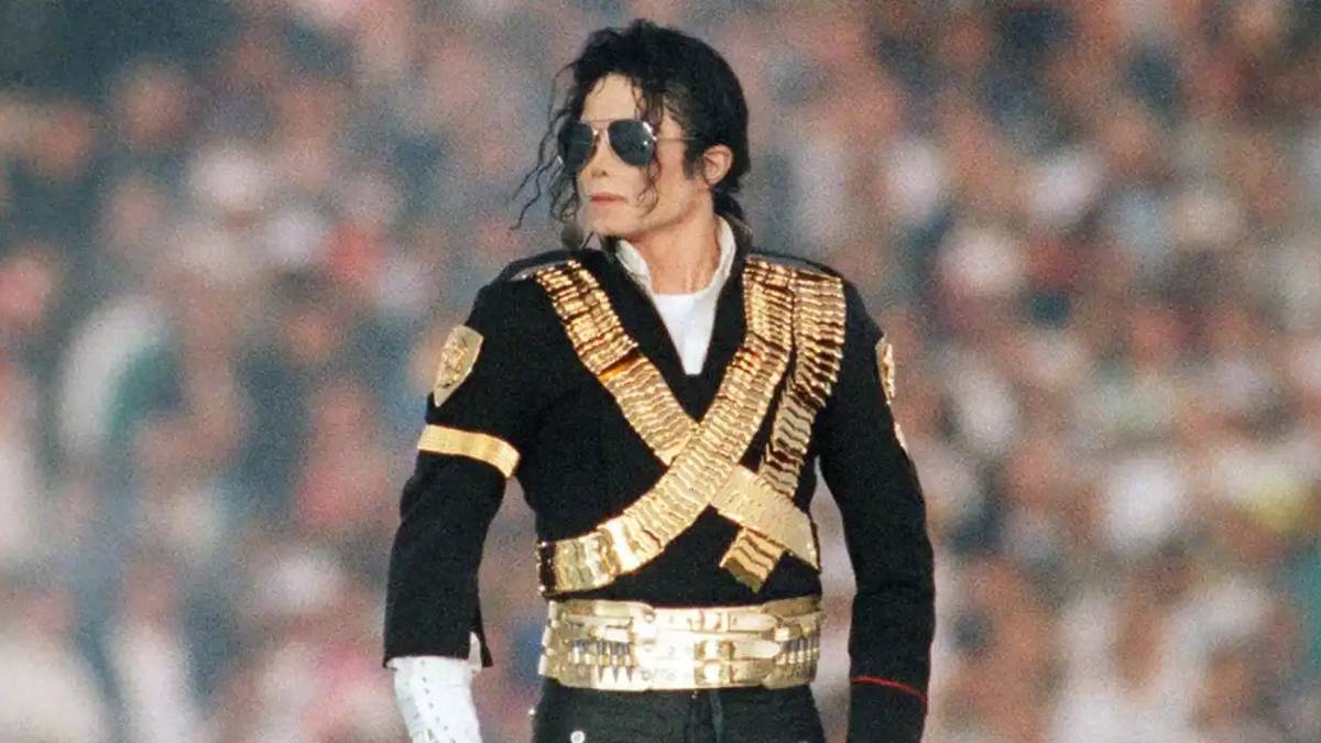 30 Years Ago, Michael Jackson Scored a Billboard #1 With This Legendary Hit
