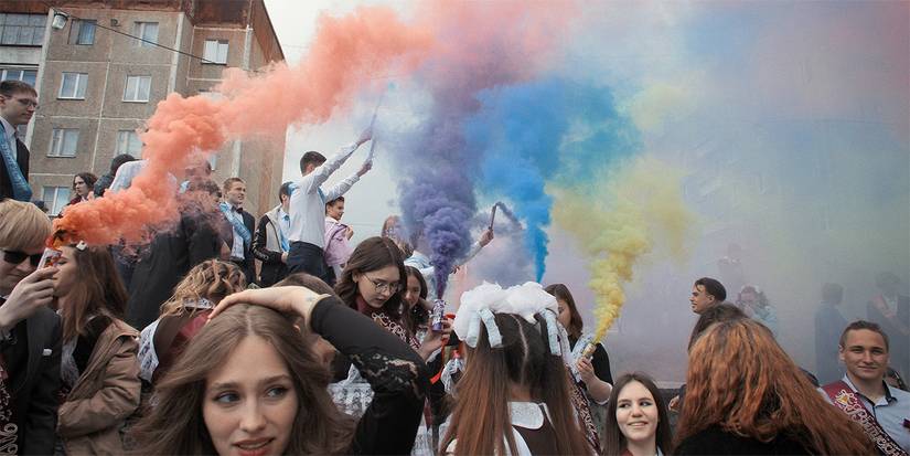 Mr. Nobody Against Putin' Review: A Startling Documentary That Fights