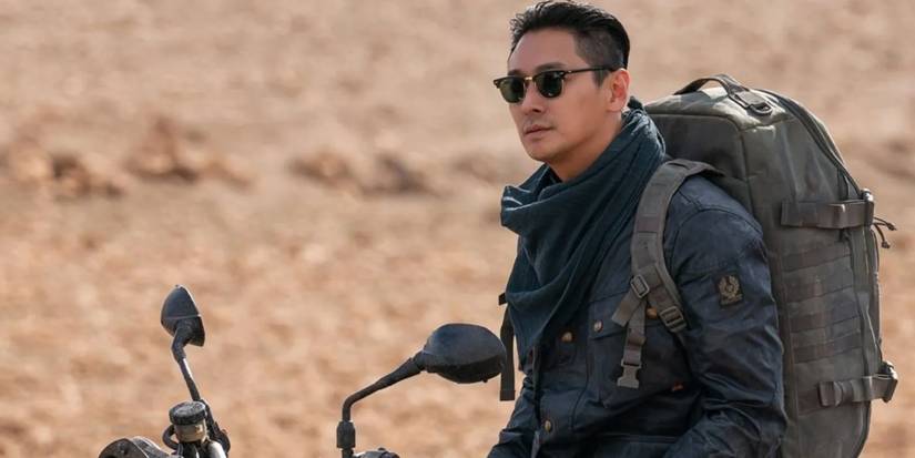 Ju Ji-hoon stars as Baek Kang-hyuk in The Trauma Code: Heroes on Call