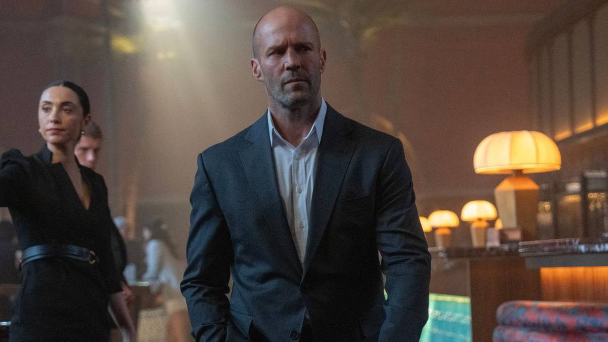 'A Working Man' Review: Jason Statham and David Ayer Deliver Another ...