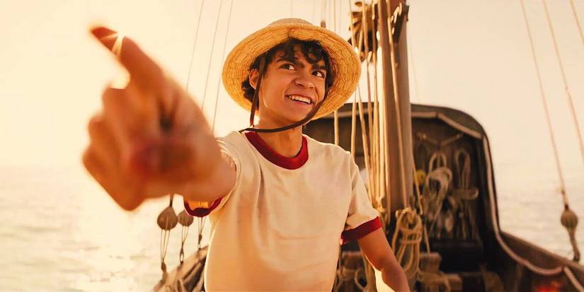 Inaki Godoy in 'One Piece' pointing toward the camera while on a boat