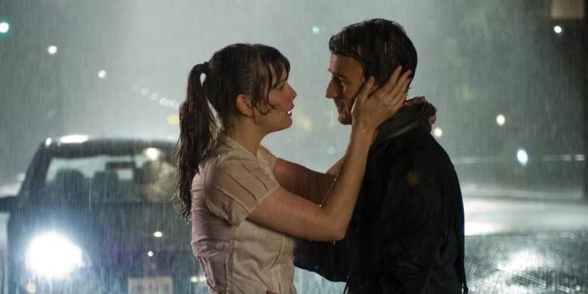 Bruce Banner (Edward Norton) and Betty Ross (Liv Tyler) reunite in the rain in 'The Incredible Hulk'.
