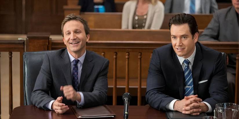 Breckin Meyer as Jared Franklin and Mark-Paul Gosselaar as Peter Bash in Franklin & Bash.