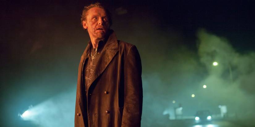 Gary (Simon Pegg) alone on the street in 'The World's End'.