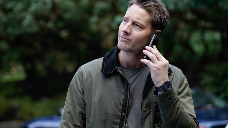 Justin Hartley as Colter Shaw on the phone in 'Tracker' Season 2 Episode 18.