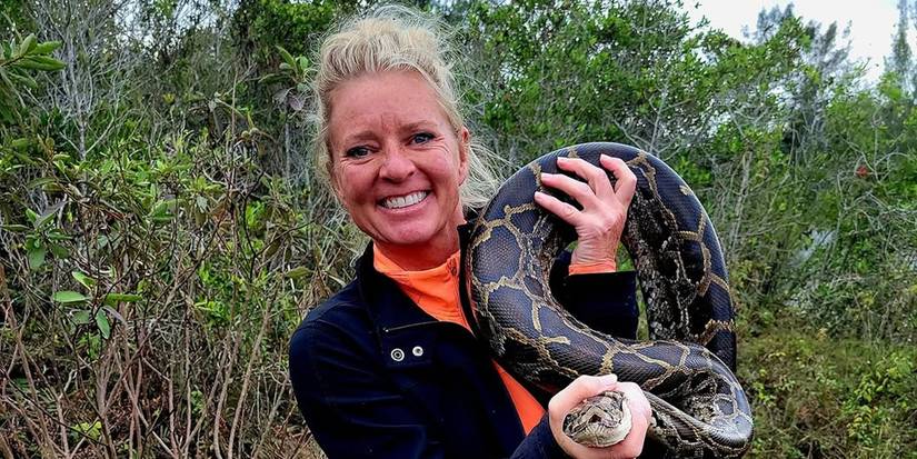 Amy Python Catcher 'Swamp People': Gator Hunting vs. Python Hunting – Who Makes More Money?