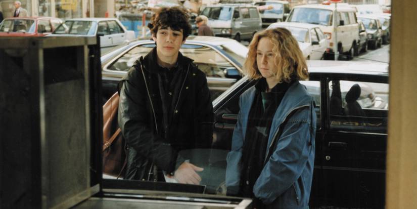 Ingrid Stassner as Mädchen and Arno Frisch as Benny in Benny's Video