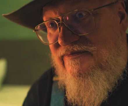 George RR Martin in close up in Dark Winds Season 3 Episode 1