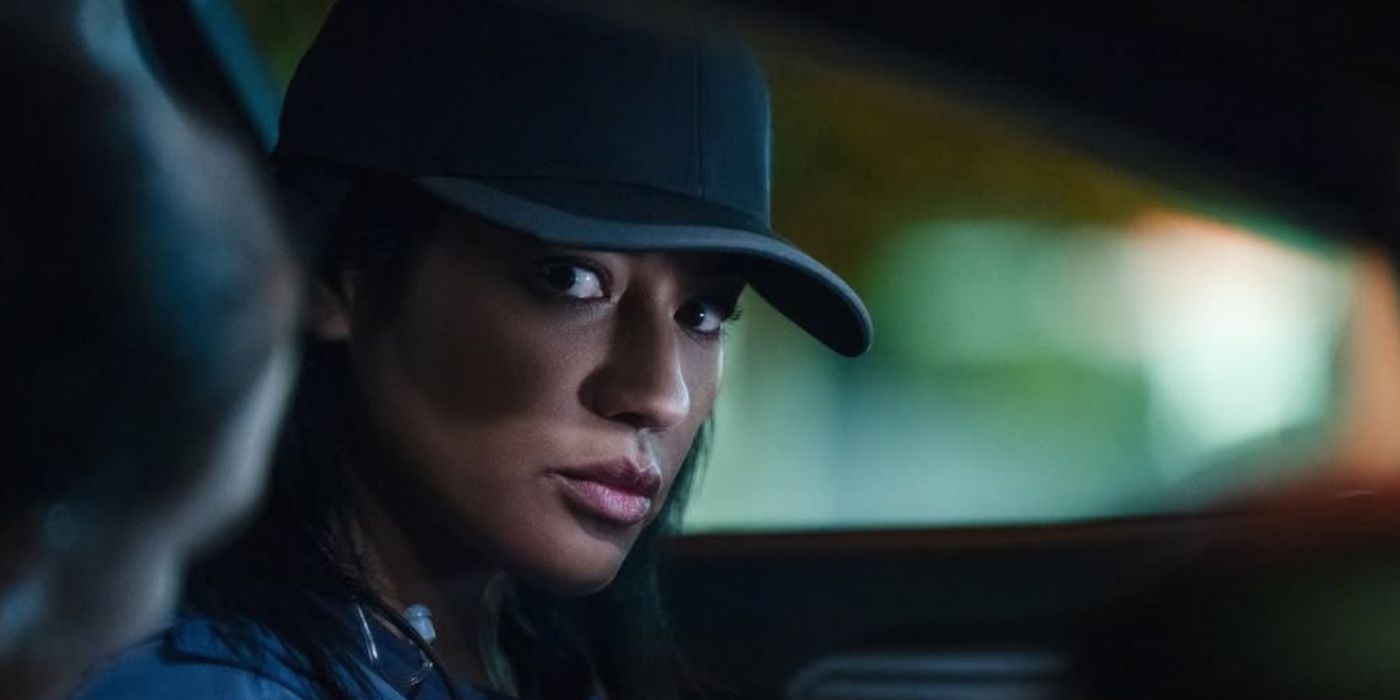 Denise G. Sanchez as Reina Vasquez in Bosch: Legacy