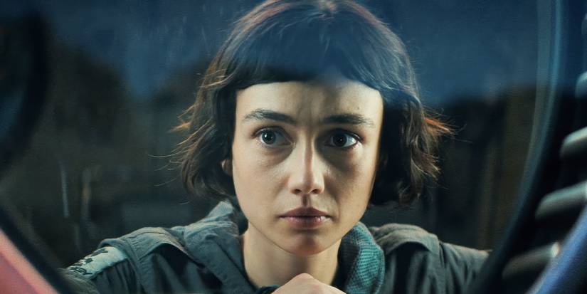 Sydney Chandler as Wendy in Alien Earth looks concerned