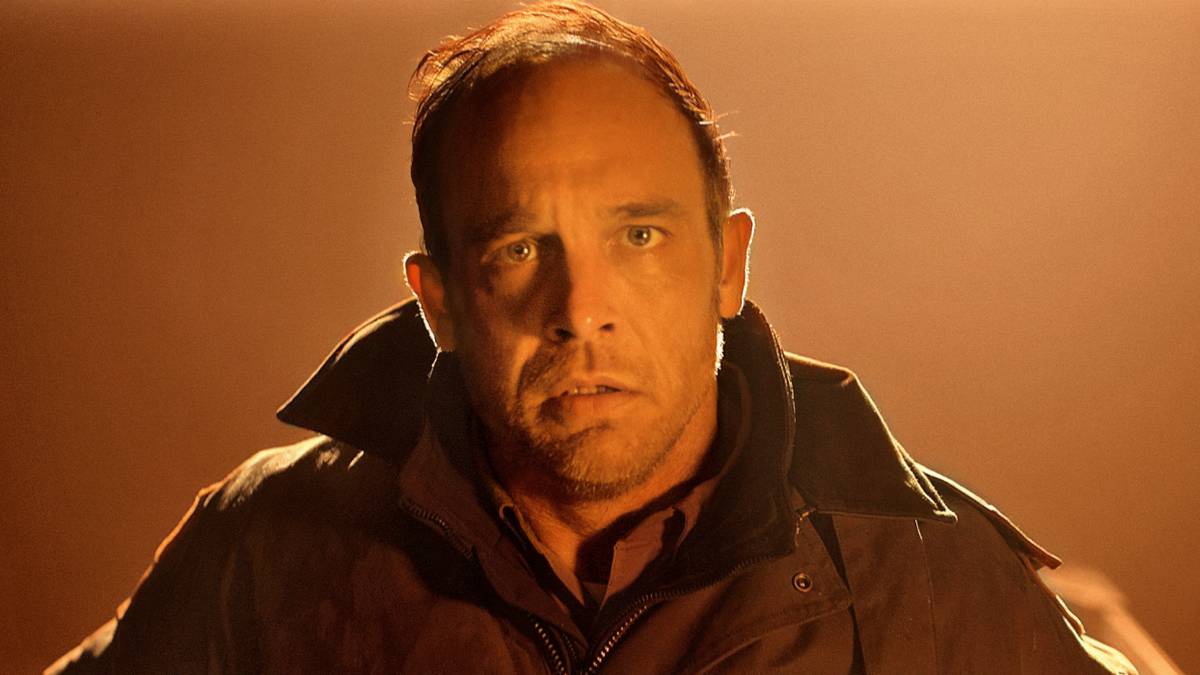 Ethan Embry and Li Jun Li Bare Their Horror Teeth in 'Alma and the Wolf'  Trailer [Exclusive], image size:1200x675