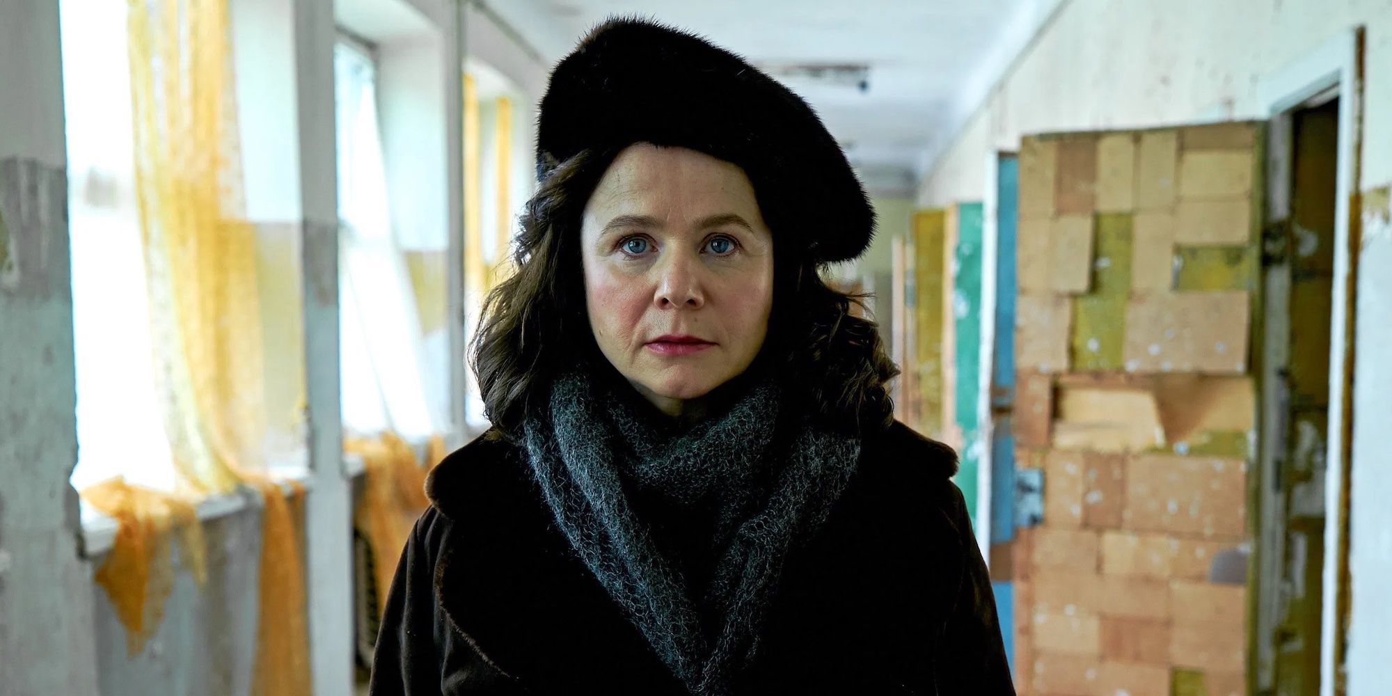 10 Miniseries Masterpieces With Excellent Performances, Ranked