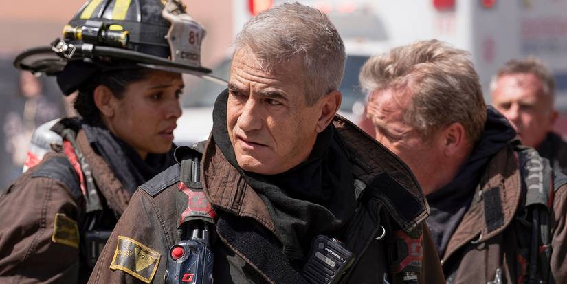 Dermot Mulroney's Pascal in the Season 13 finale of Chicago Fire, with other firefighters behind him