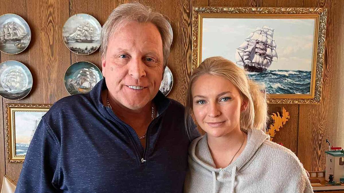 Captain Sig Hansen and Mandy Hansen on 'Deadliest Catch: The Viking Returns.'