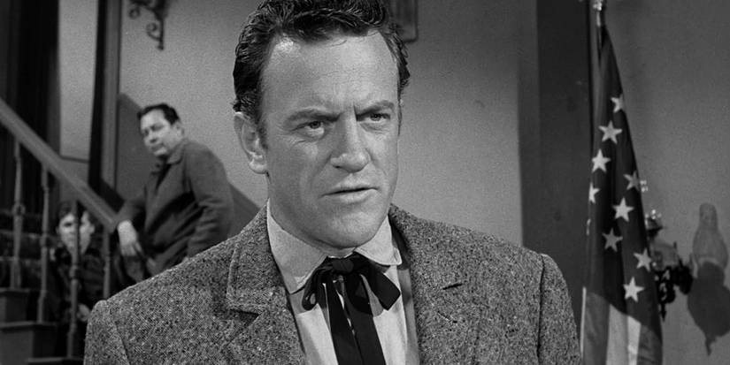 Maršals Metjū Dilons (Džeimss Arness) liecina tiesā “Gunsmoke” epizodē "The Gallows."