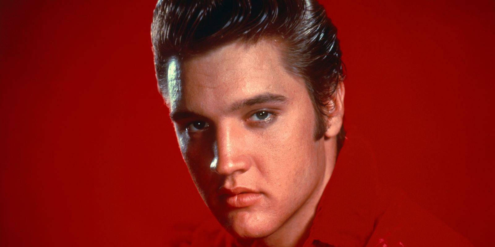 Elvis Presley Names the Greatest Singer in the World