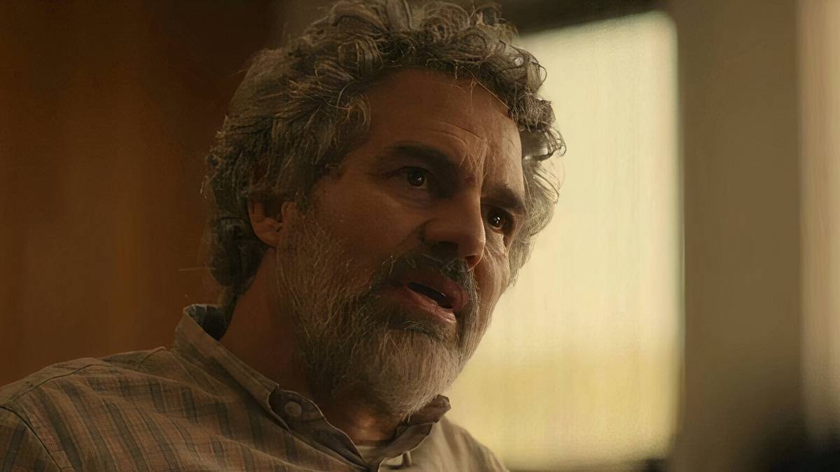 Mark Ruffalo Is Brought to 'Task' in New Images for 'Mare of Eastown ...