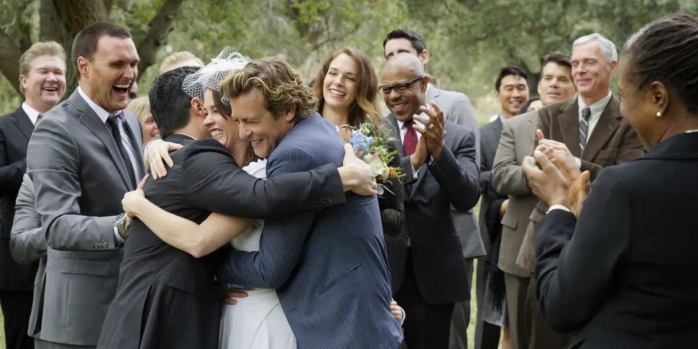 the-mentalist-jane-simon-baker-lisbon-robin-tunney-wedding-hugging 11 Years Later, CBS' Finale Flop Was an Insult to Its Main Character