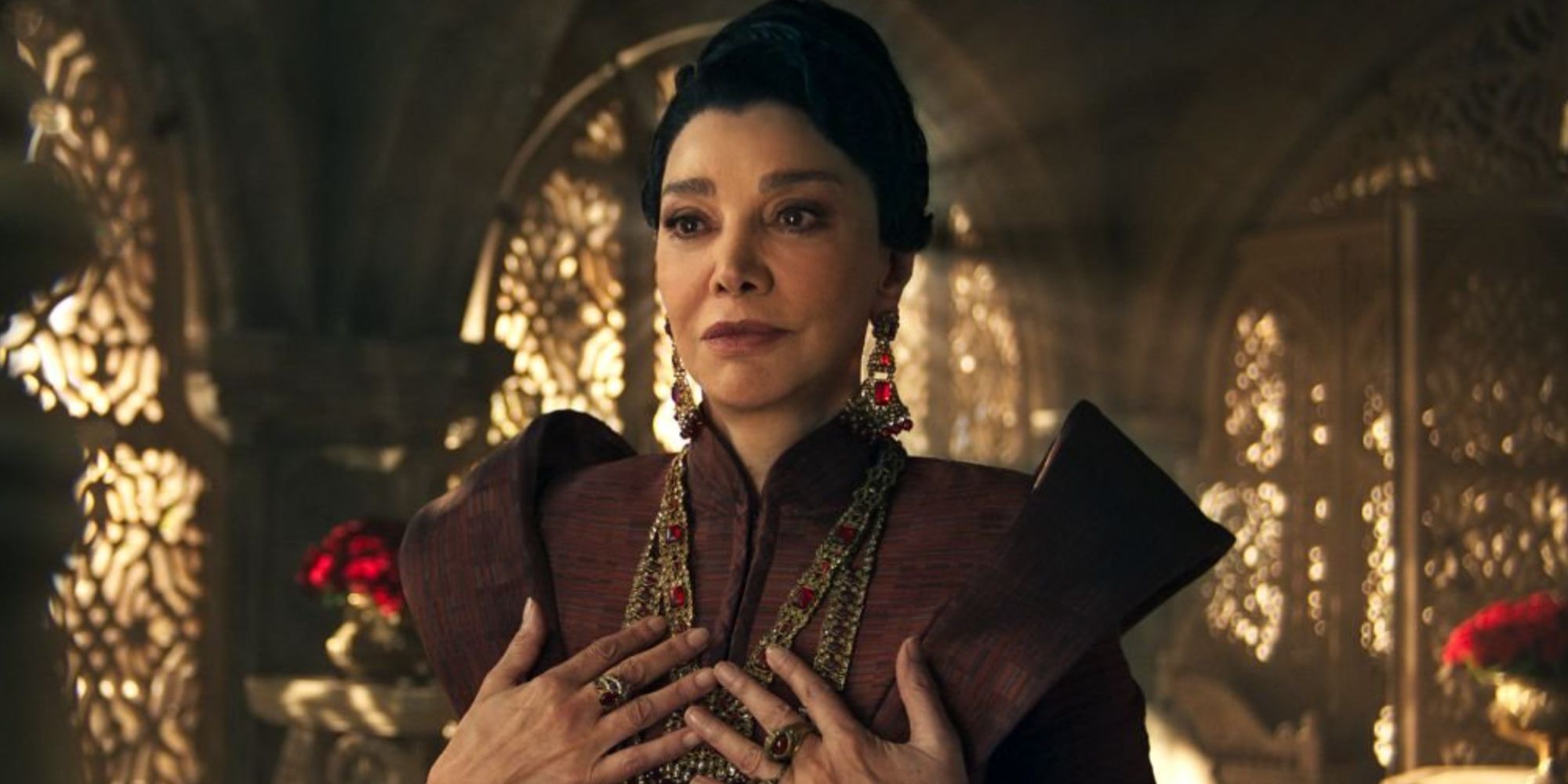 This 'Wheel of Time' Theory Makes Elaida a Way More Interesting ...