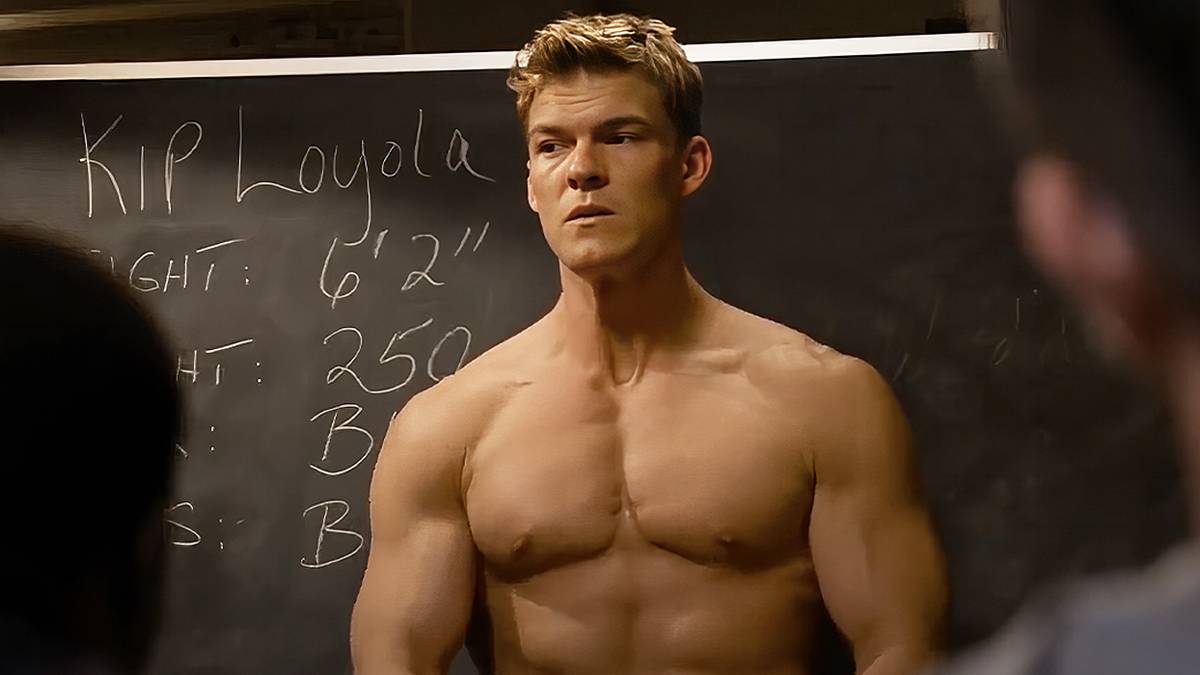 10 Years Later, Alan Ritchson's Forgotten 29% Rotten Tomatoes Comedy Is ...