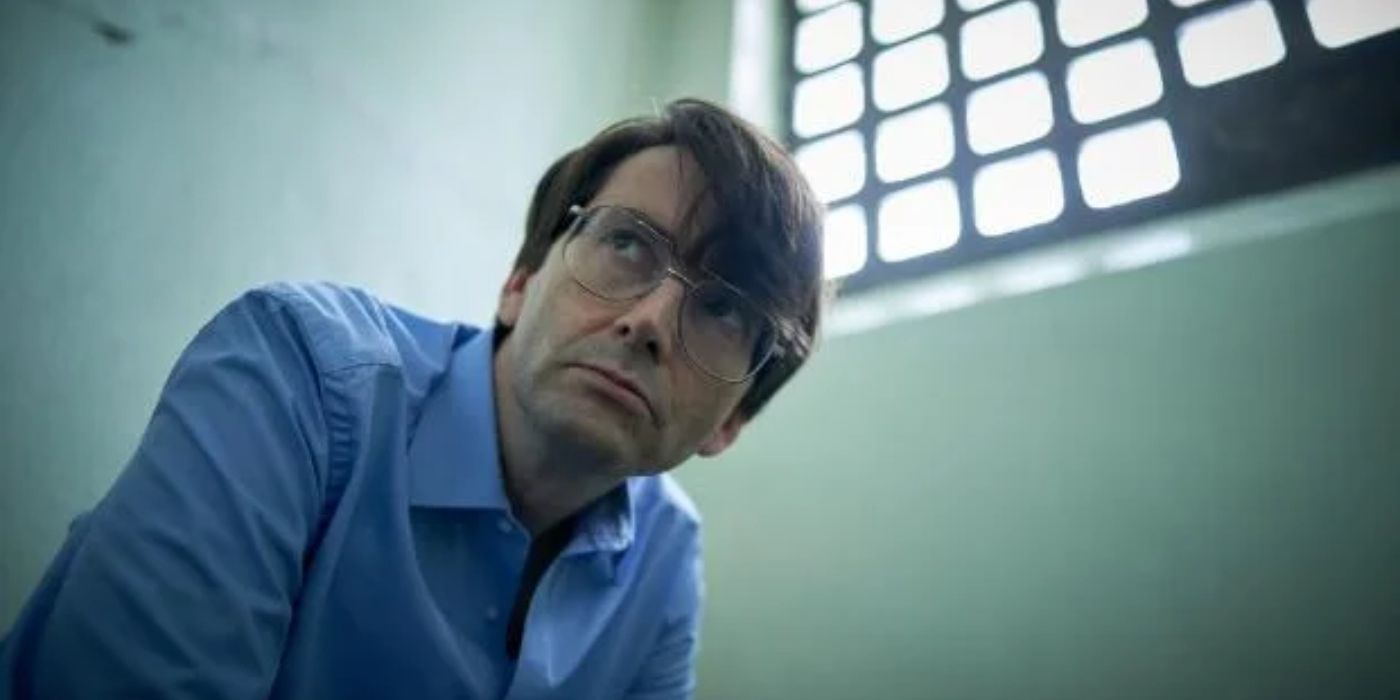 des-david-tennant David Tennant’s Chilling 3-Part Crime Thriller Is Officially Leaving Netflix