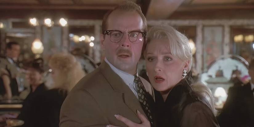 Bruce Willis and Meryl Streep look shocked in 'Death Becomes Her'.