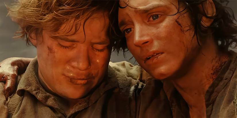 Frodo hugging Sam on Mount Doom in 'Lord of the Rings - Return of the King'.