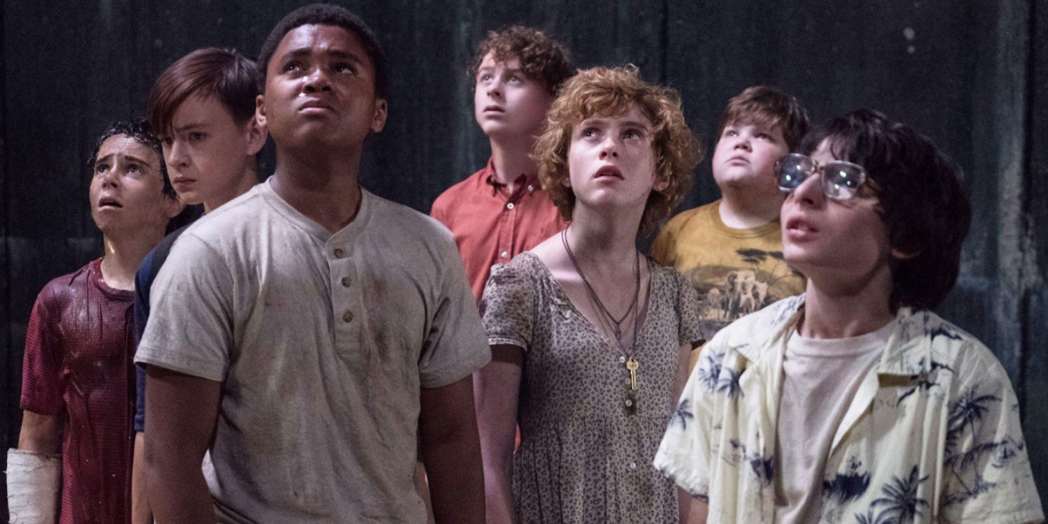 The cast of The Losers Club looking up in 'It' 2017.