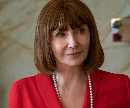 mary steenburgen as tipper in happiest season