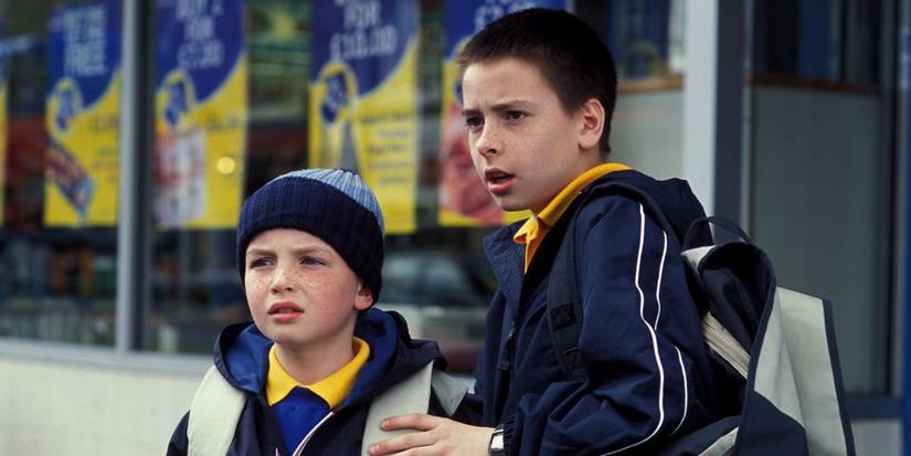 Alex Etel and Lewis McGibbon as brothers in Danny Boyle's Millions.