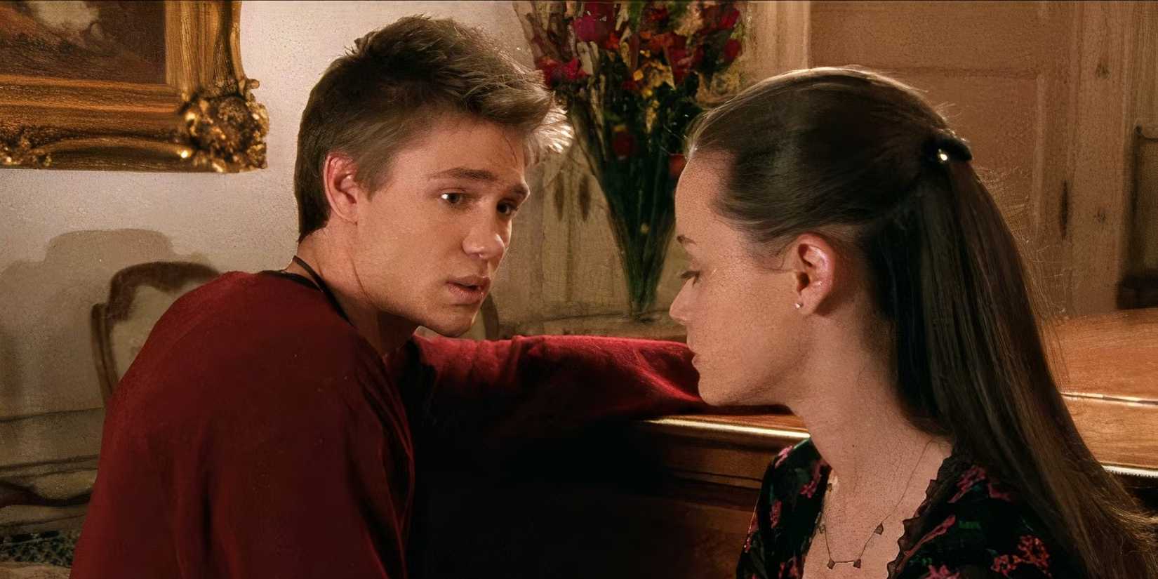 This 'Gilmore Girls' Character Was ShortLived, but Logan